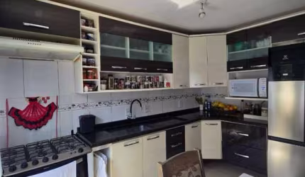 Sobrado com 3 dormitórios à venda, 191 m² - Alto Tarumã - Pinhais/PR