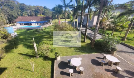 Sítio com 62.346 m² e ampla infra estrutura para área de festas com 2.540 m² construidos