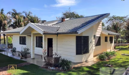 Casa com 3 dormitórios à venda, 196 m² por R$ 3.000.000,00 - Estrada Zauna - Sarandi/PR