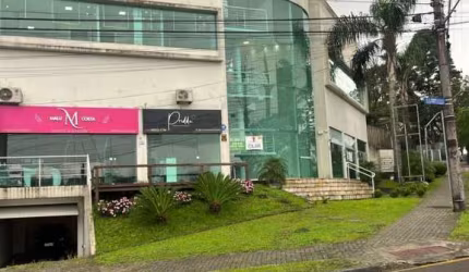 Comercial para Locação em Curitiba, Bom Retiro, 4 banheiros, 9 vagas