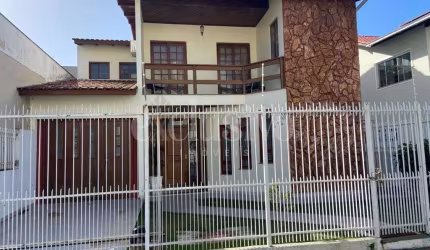 Casa com 5 quartos à venda na Rua José Abreu, 474, Estreito, Florianópolis por R$ 1.800.000