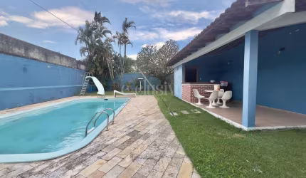 Casa com 4 quartos à venda na Rua Luiz D'Acampora, 451, Jardim Atlântico, Florianópolis por R$ 1.350.000