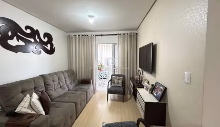 Apartamento semimobiliado no Presidente Médici com 3 quartos e 1 suíte