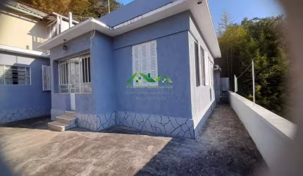 Casa para Venda em Nova Friburgo, Centro, 3 dormitórios, 1 banheiro