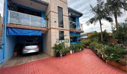 Sobrado com 3 dormitórios à venda, 207 m² por R$ 750.000,00 - Cascavel Velho - Cascavel/PR