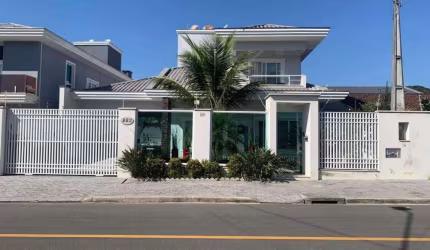 Casa com 4 quartos à venda na Rua Francisco Hardt, 223, Dona Francisca, Joinville, 355 m2 por R$ 2.300.000