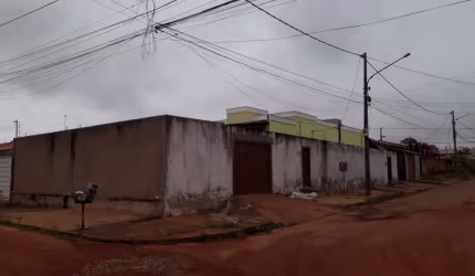 CASA A VENDA NO CHAPEU DO SOL  VG