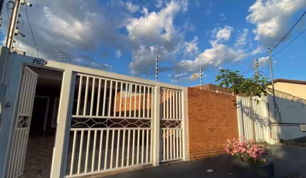 Casa com 3 quartos à venda na Rua Dezenove, 000, Boa Esperança, Cuiabá, 162 m2 por R$ 560.000
