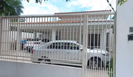 Casa Térrea para Venda – Santa Cruz II
