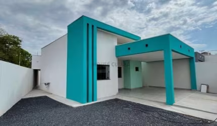 Excelente casa novíssima no Jardim Universitário