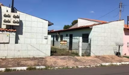 Casa com 6 quartos à venda na Rua Goiás, 2323, Canelas, Várzea Grande, 200 m2 por R$ 310.000