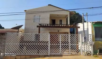 Casa com 3 quartos à venda na Rua Vinte, 1, Bela Vista, Cuiabá, 98 m2 por R$ 380.000