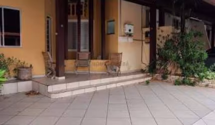 Casa com 2 quartos à venda na Rua Raimundo Correa, 23, Areão, Cuiabá, 116 m2 por R$ 450.000