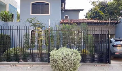 Casa a venda no bairro Shangri-la