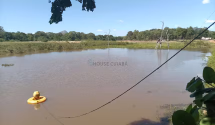 Sitio com 10 hectares de porteira fechada na região da praia grande na cidade de