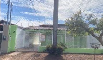 Vende-se casa No Recanto dos Pássaros
