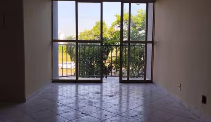Vende-se Apartamento no Res. Parque das Nações