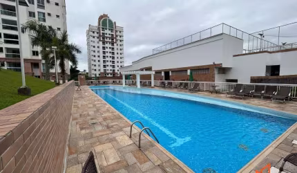 Apartamento com 02 dormitórios no Anita Garibaldi