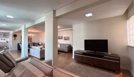 Cobertura com 3 quartos no América em Joinville
