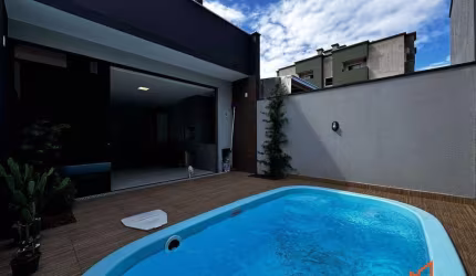 Casa com 3 quartos no Iririú em Joinville