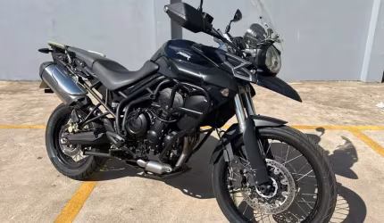Triumph tiger 800 xc  - preta - 2014/2015