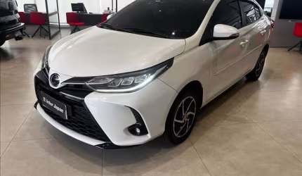 Toyota yaris 1.5 16v flex sedan xls connect multidrive