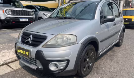 C3 1.6: seu carro completo e confiável!