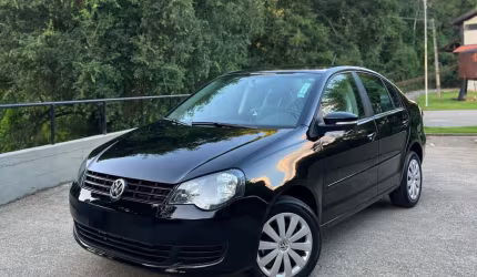 Volkswagen polo sedan i motion  1.6 total flex  4p  - preta - 2012/2012