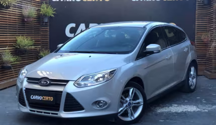 Ford focus 2.0  aut. 2015 flex ótimo em conforto