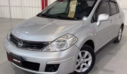Nissan tiida sedan 18f 2013