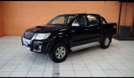 Toyota hilux cd4x4 srv 2012