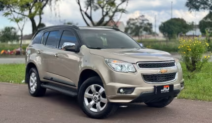 Trailblazer 7 lugares 4x4 financia 100%