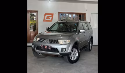 Pajero dakar 3.2 4x4 t.i. dies. 5p aut.
