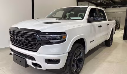 Ram nigth edition 1500 3.0 hurri v6 biturbo gas 4x4 2025