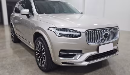 Volvo xc90 t8 plus recharge 2023 2.0 não há comparativo, venha conferir