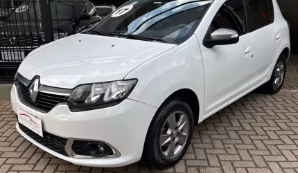 Sandero 1.0  vibe - completo + multimídia.
