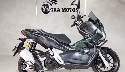 Honda adv 150