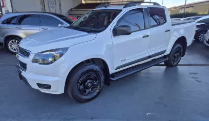 S10 ls 2.4 flex 4x2 cabine dupla 2013 troco e financio