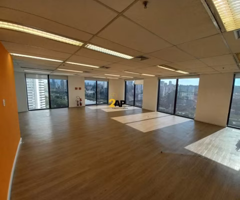 Sala comercial de alto padrão na Vila Almeida, São Paulo-SP: 7 salas, 3 banheiros, 5 vagas de garagem, 255m². Venda ou locação!