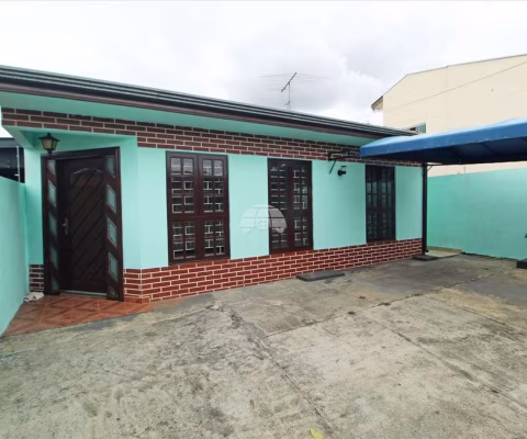 Casa com 2 quartos para alugar na Rua Fernando de Souza Costa, 964, Fazendinha, Curitiba