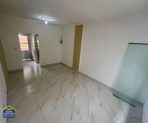 Boqueirão - Linda Kit Reformada à 200 mts do Mar - 189 mil