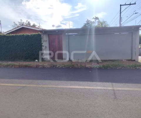 Casa Comercial à venda e locação em Estância Suiça, São Carlos