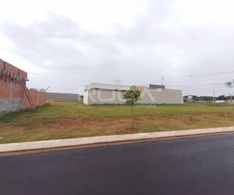 Terreno à venda no Condomínio Recanto do Sabiá em São Carlos