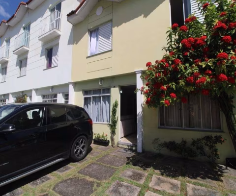 Casa em Condomínio à Venda - Pedreira, SP