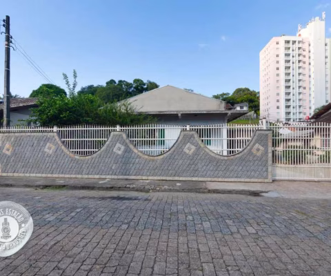 Casa com 2 dormitórios no bairro Agua Verde!