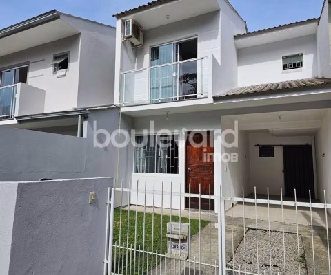 Sobrado de 2 Dormitórios | Jardim Botânico