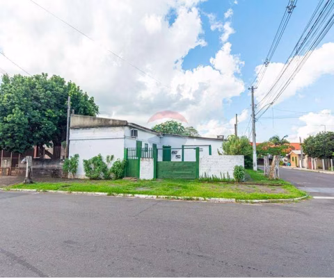 Terreno com Casa no Bairro Marrocos