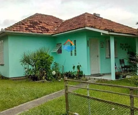 Bela casa no Centro de Balneário pinhal