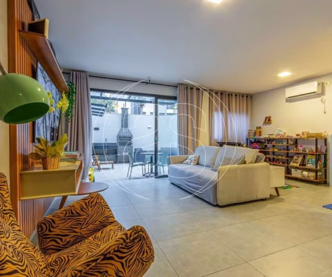CASA EM SANTO AMARO