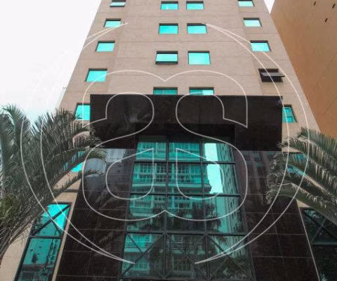 CONJUNTO COMERCIAL NA REGIÃO DE MOEMA